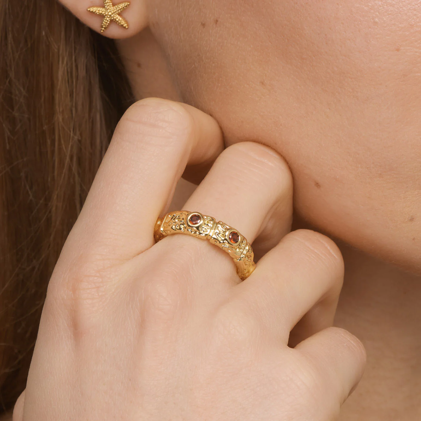 Camille - Chunky Ring med Röd Kristall - Image 3