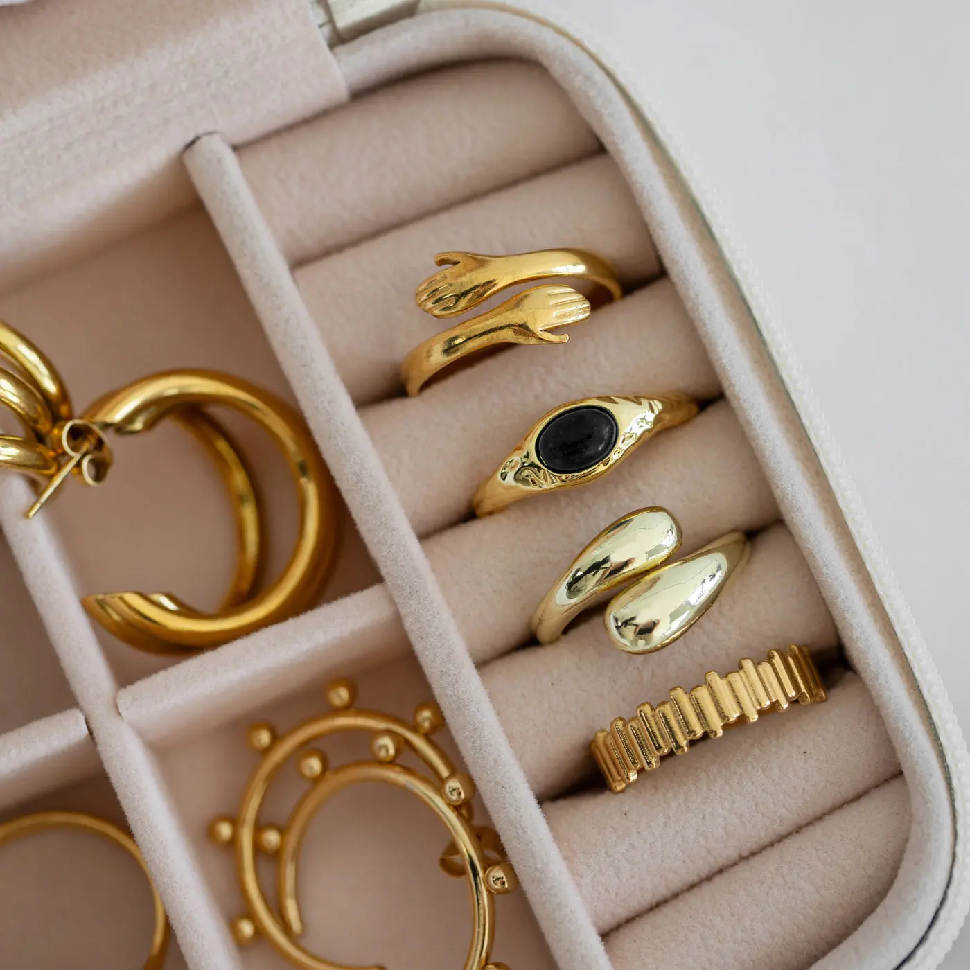 Clara- Statement Ring - Image 4