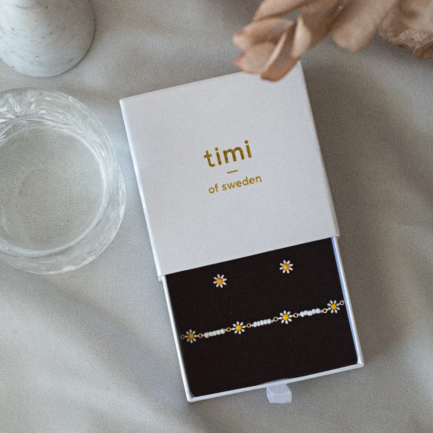 Daisy Set med Stift ĂrhĂ€nge och Armband - Image 5