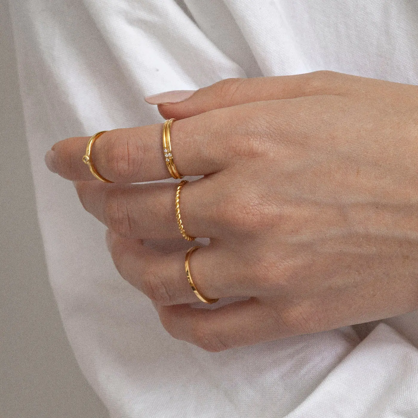 Evi - Tunn Ring med Kristall Rostfritt Stål  - Image 2