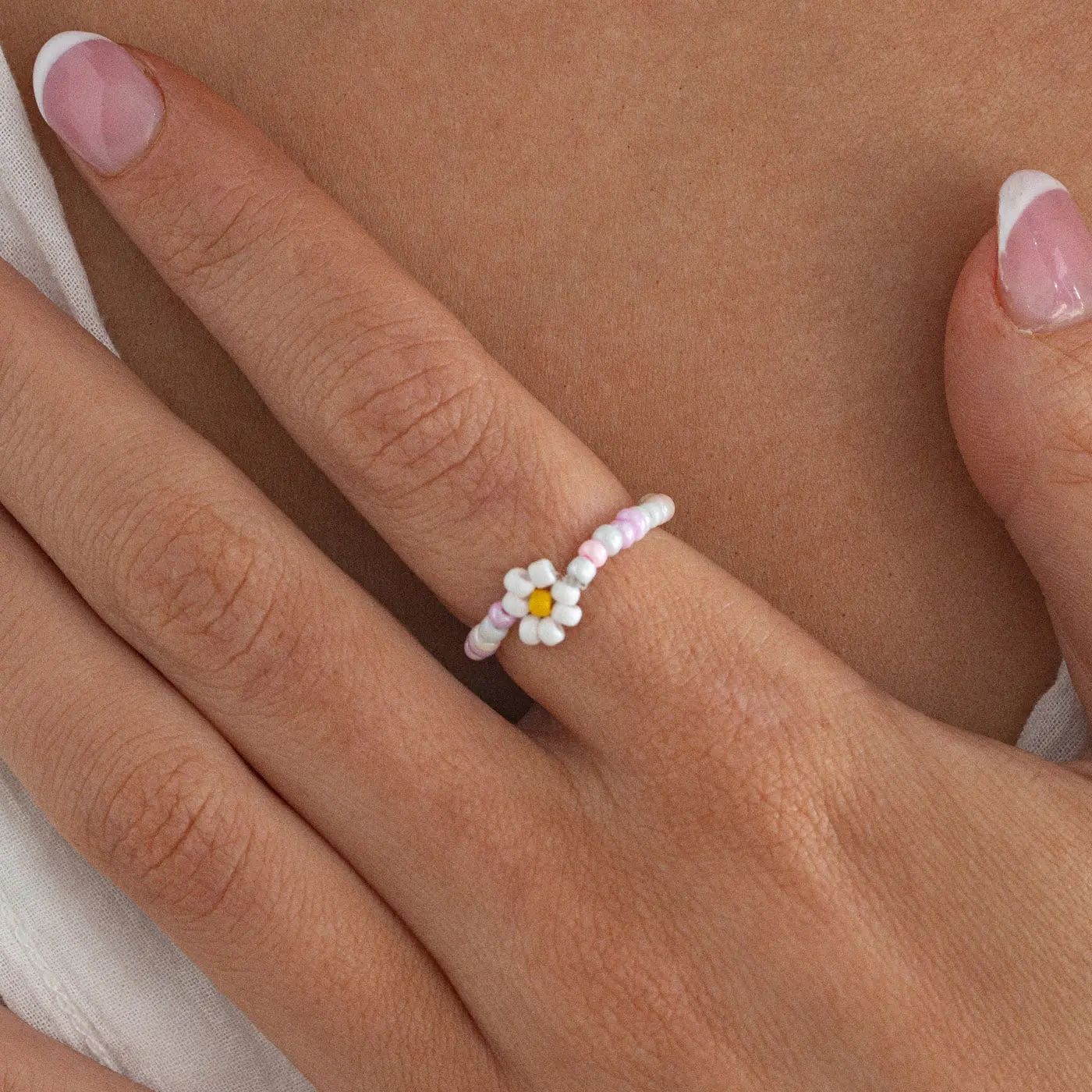 Lisa - Ring med Pastell Pärlor och Blommor - Image 12