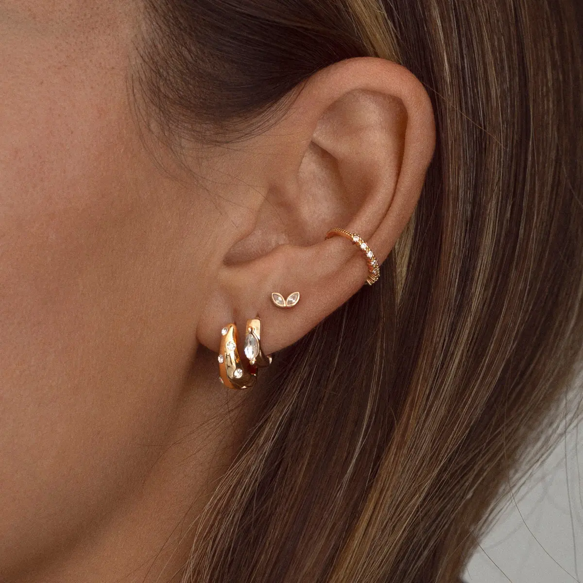 Minimalistiska Crystal Trio Stud örhängen - Image 3