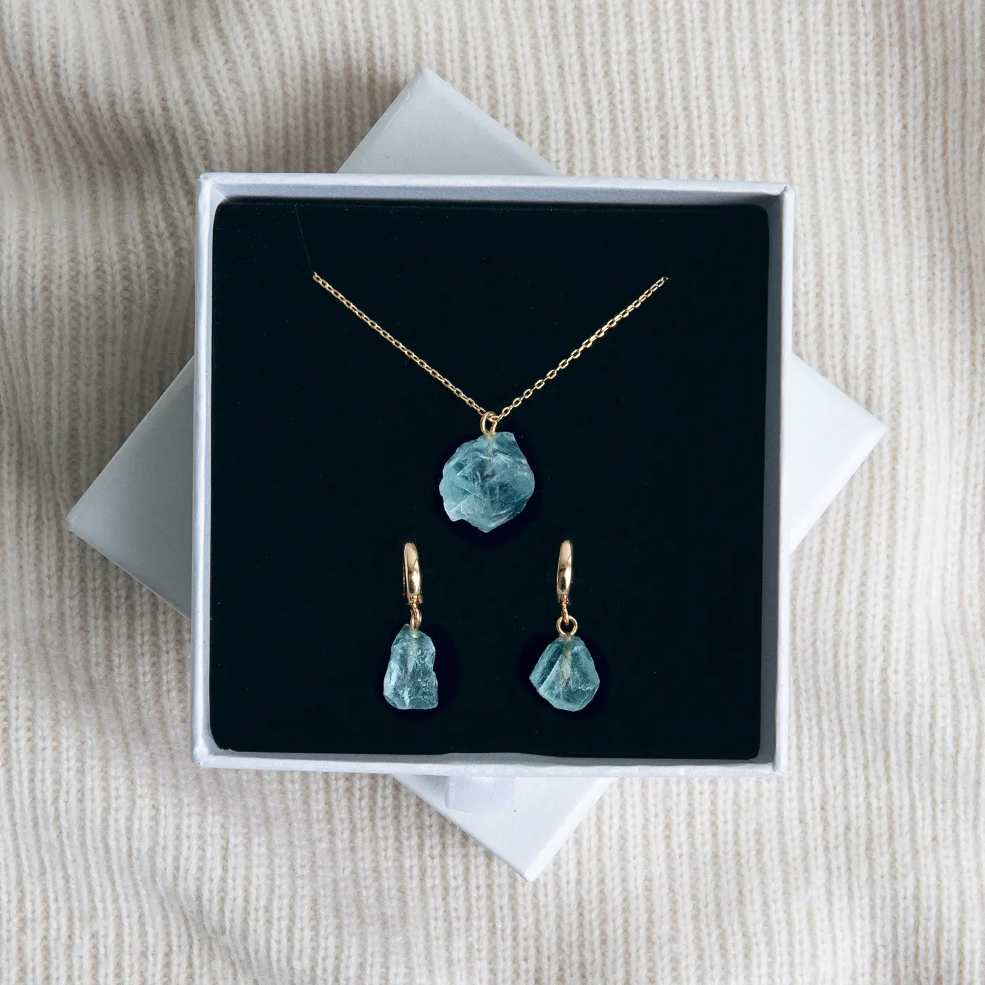 Halvädelsten Set med Halsband och Örhängen  - Image 12