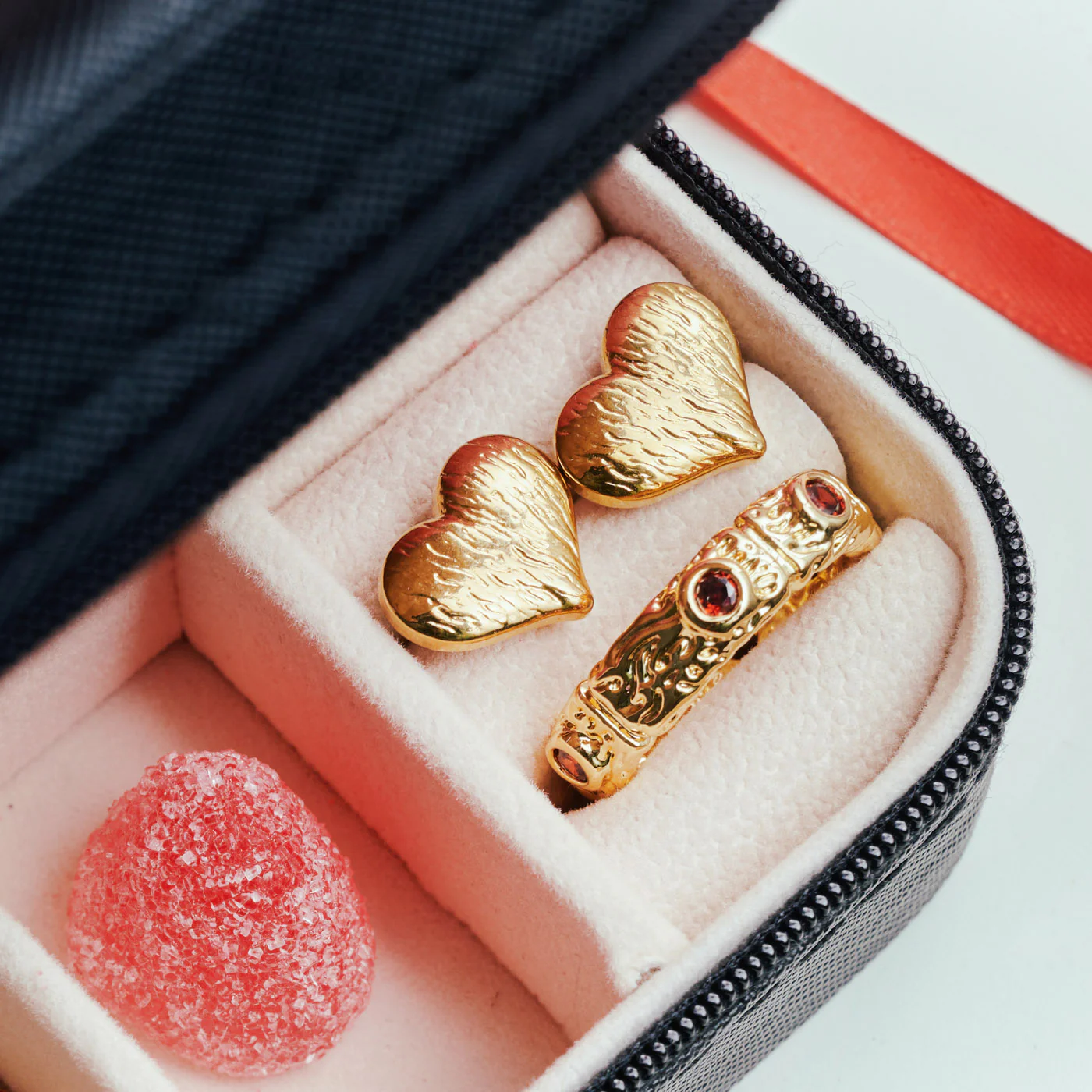 Suvy - Ribbade HjÀrtörhÀngen Studs Guld Rostfritt StÄl - Image 6