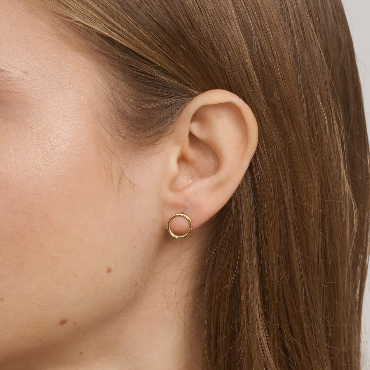 Therese - Cirkelformade Studs Örhängen Rostfritt Stål - Image 3